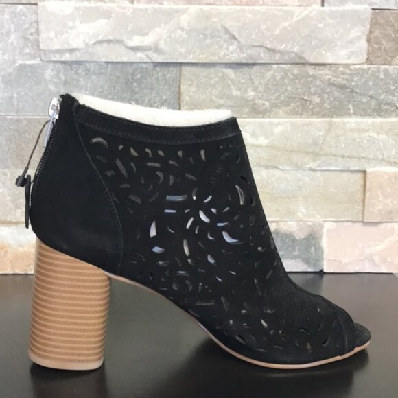 American Rag Glia Suede Shooties - Picture 2 of 4